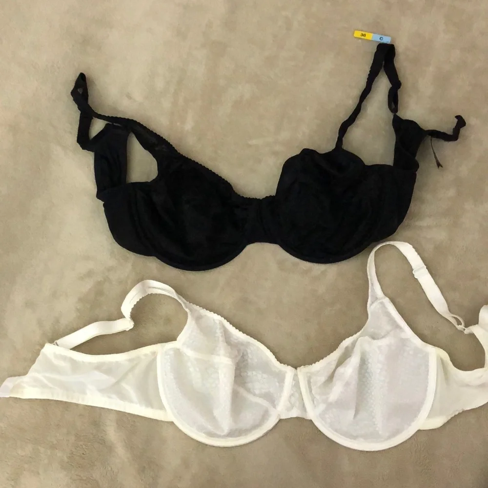 M&S Underwired 2 pack bra - Picture 2 of 7